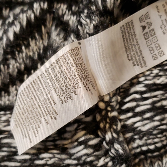 Black and white cozy knit cardigan - Picture 5 of 7